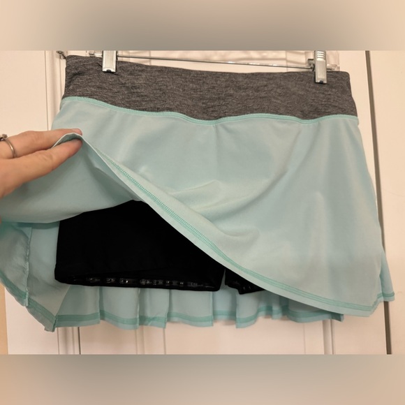 Lululemon Pace Setter skirt 8 regular Auquamarine - Picture 2 of 6